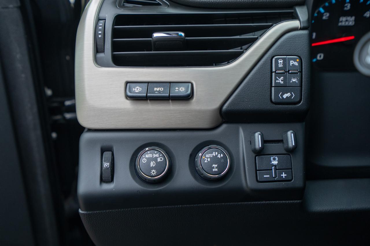 GMC Yukon XL Denali 4WD 2018