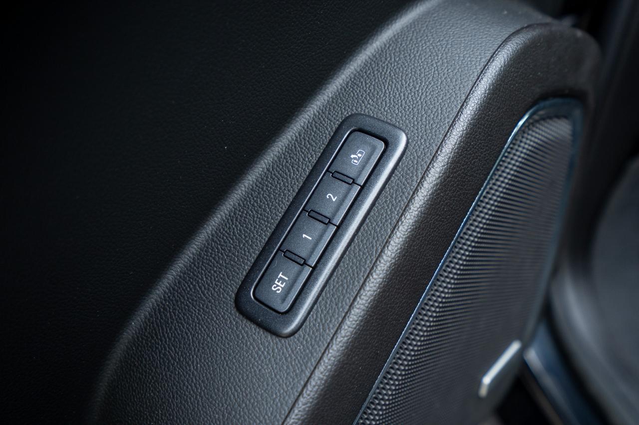 GMC Yukon XL Denali 4WD 2018
