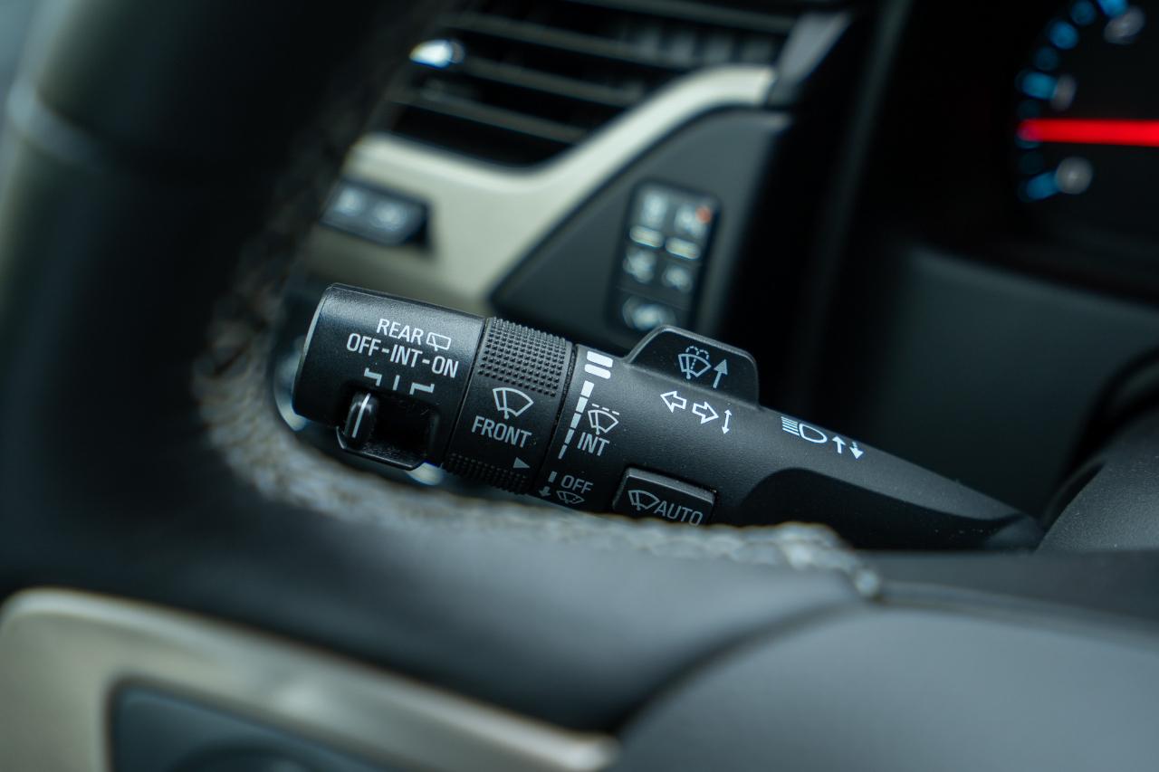 GMC Yukon XL Denali 4WD 2018