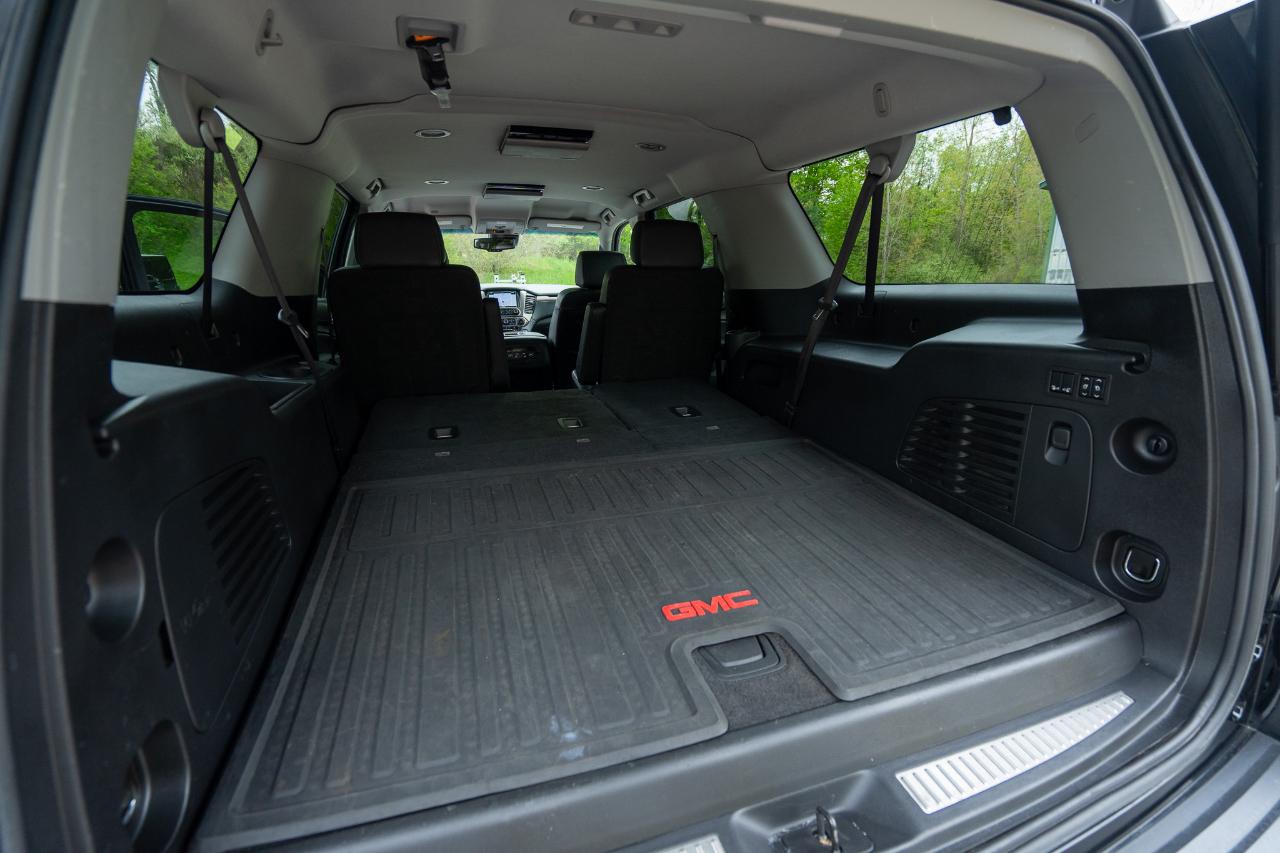 GMC Yukon XL Denali 4WD 2018