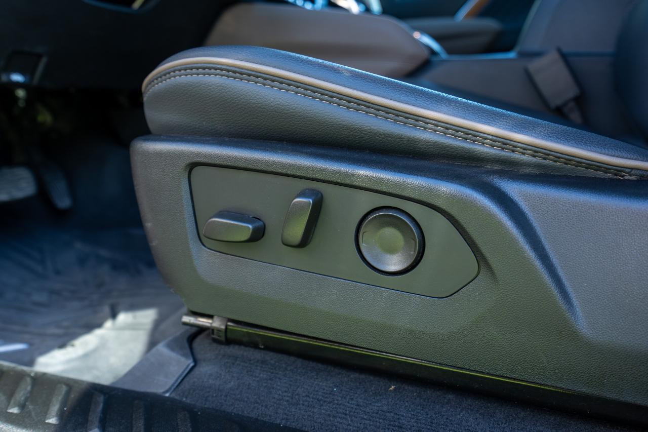 GMC Canyon Denali Crew Cab 4WD 2024