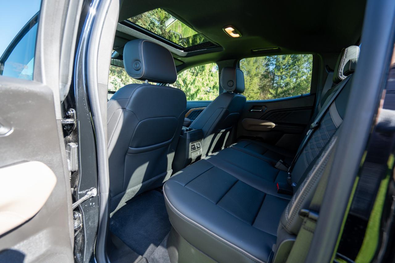 GMC Canyon Denali Crew Cab 4WD 2024