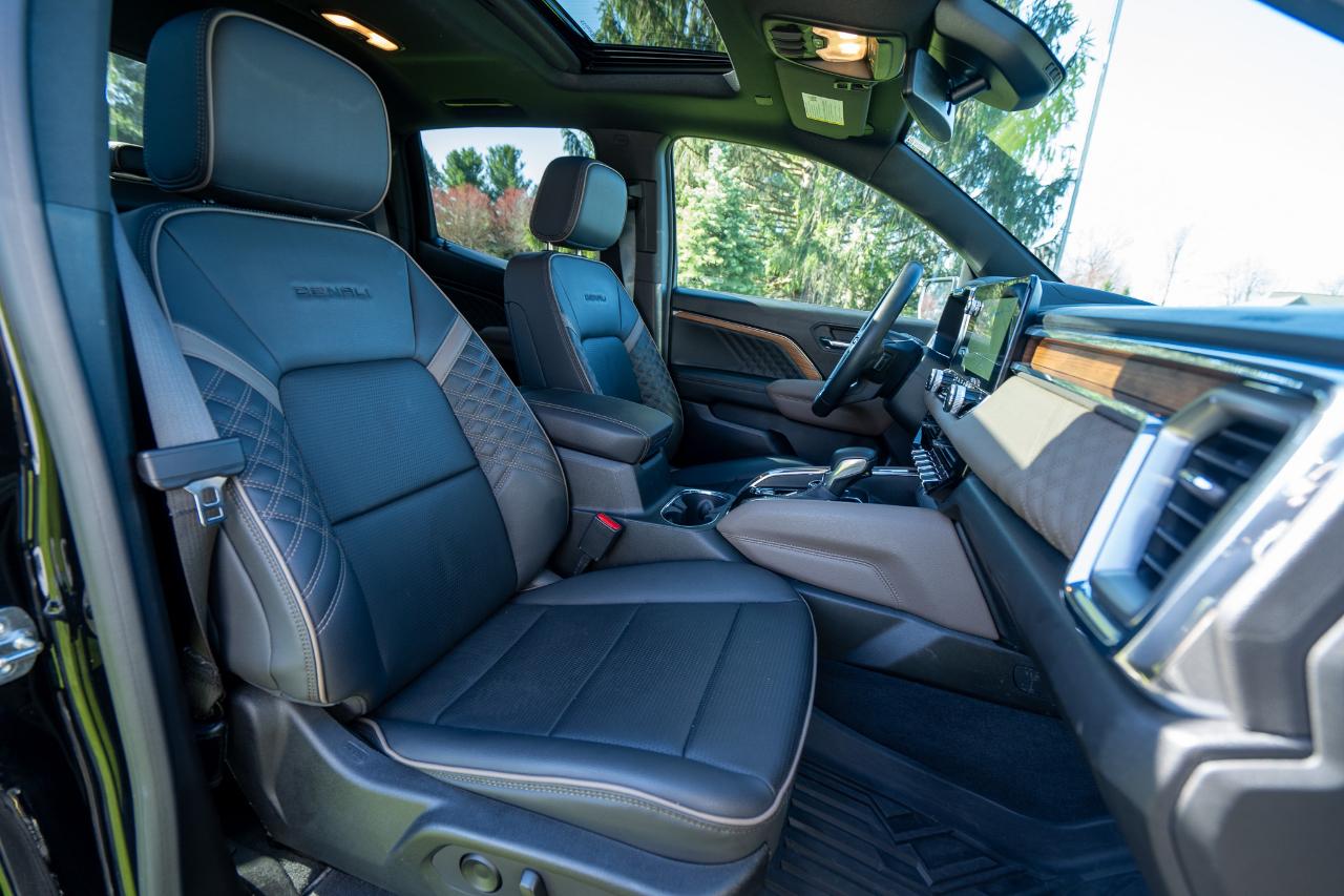 GMC Canyon Denali Crew Cab 4WD 2024