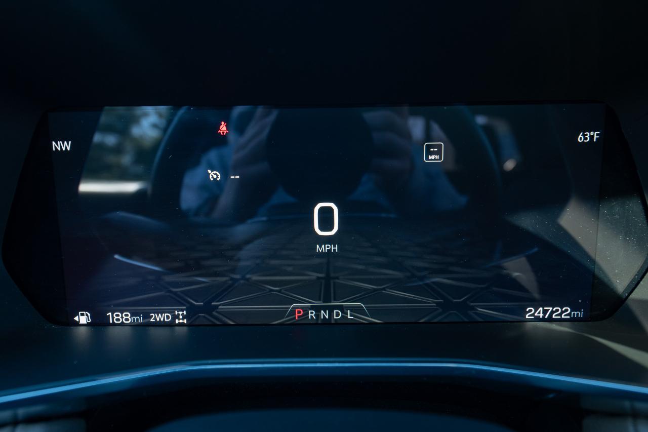 GMC Canyon Denali Crew Cab 4WD 2024