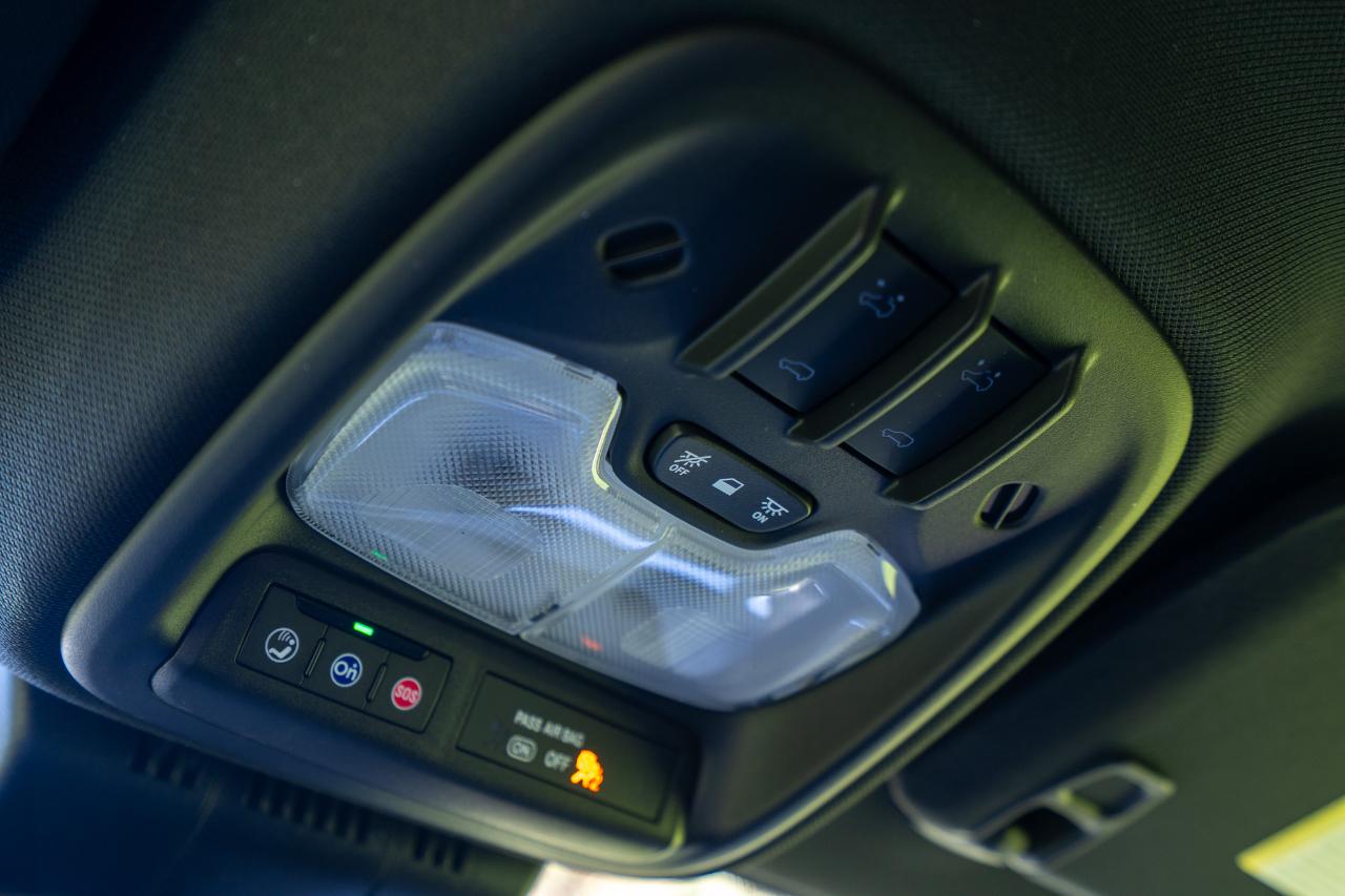 GMC Canyon Denali Crew Cab 4WD 2024