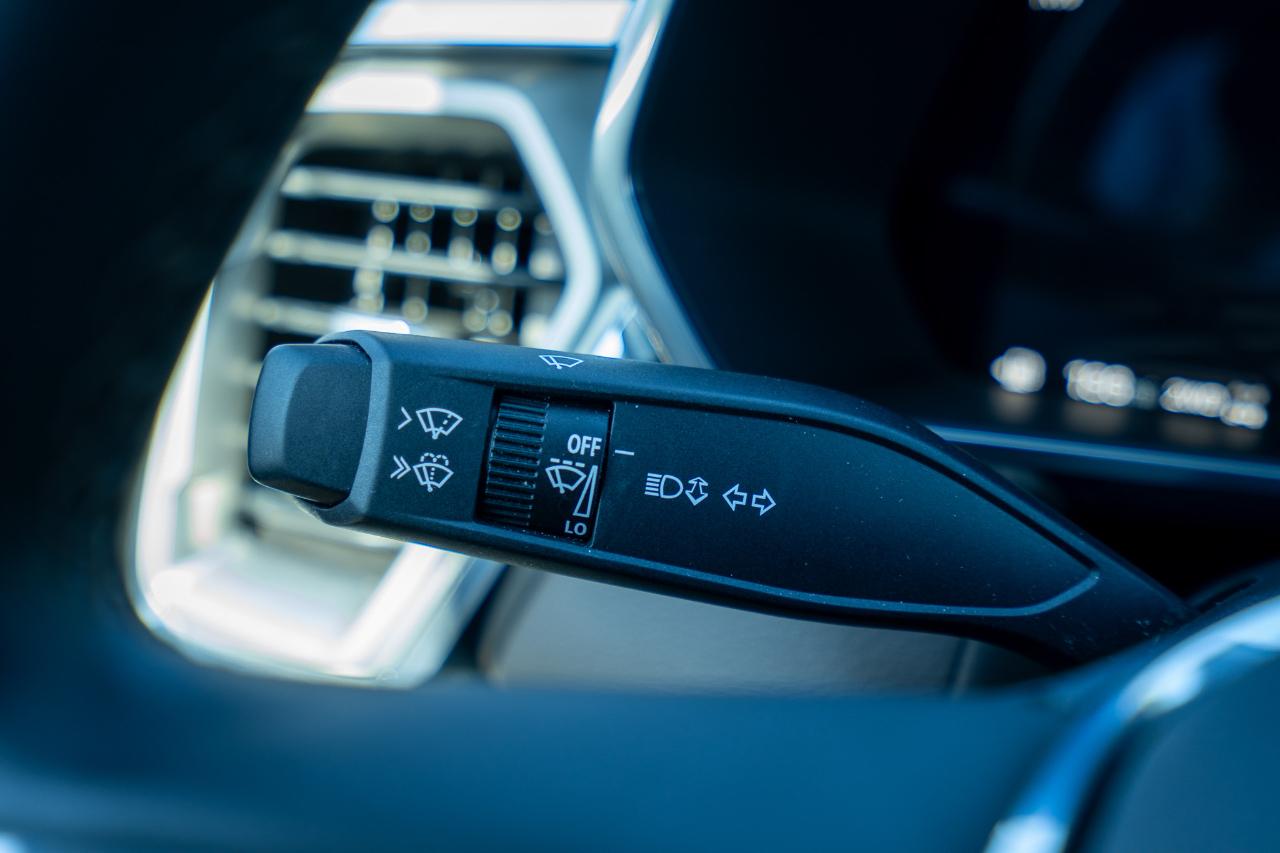 GMC Canyon Denali Crew Cab 4WD 2024