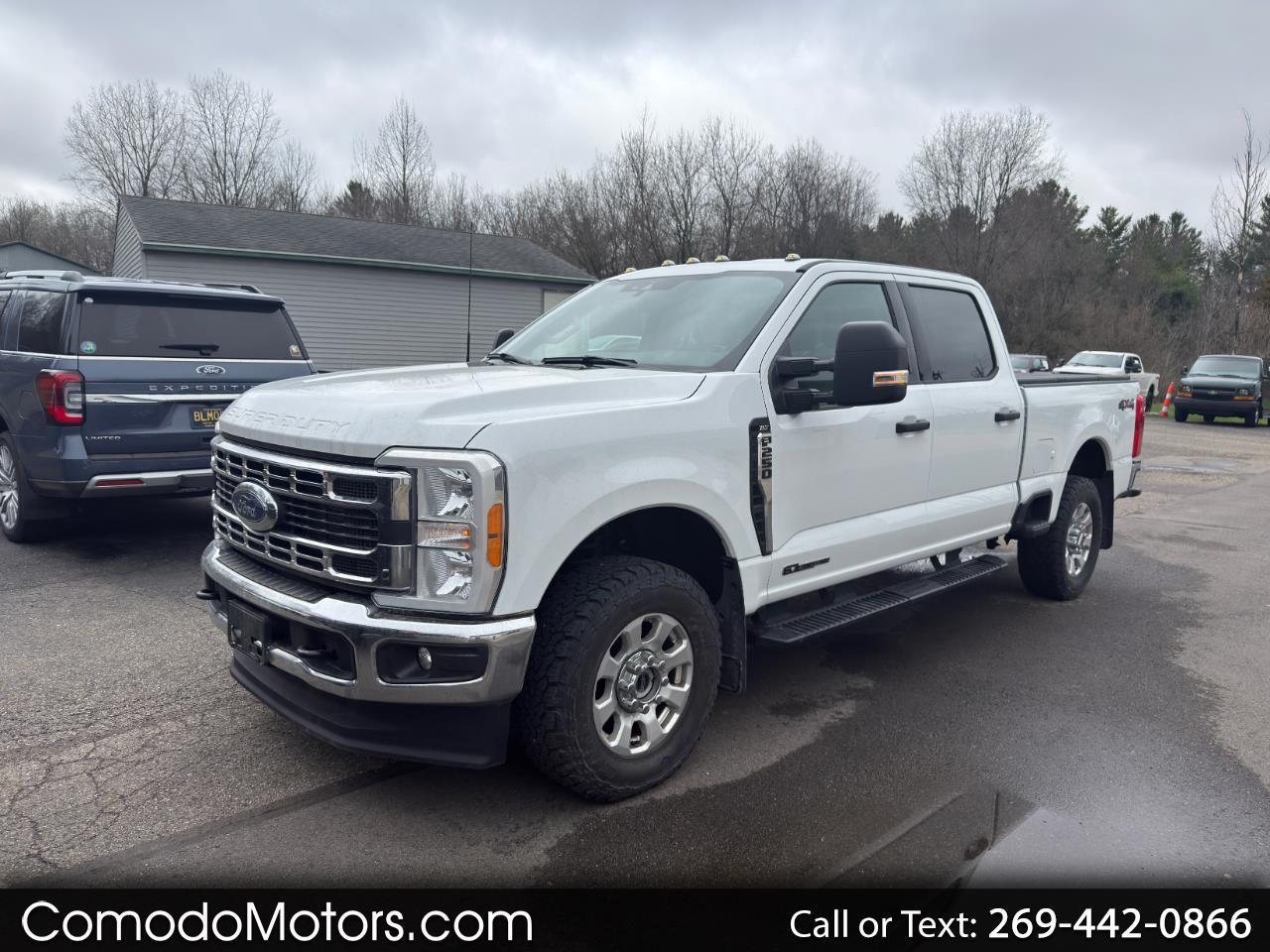 2023 Ford F250 XLT Crew Cab 4WD
