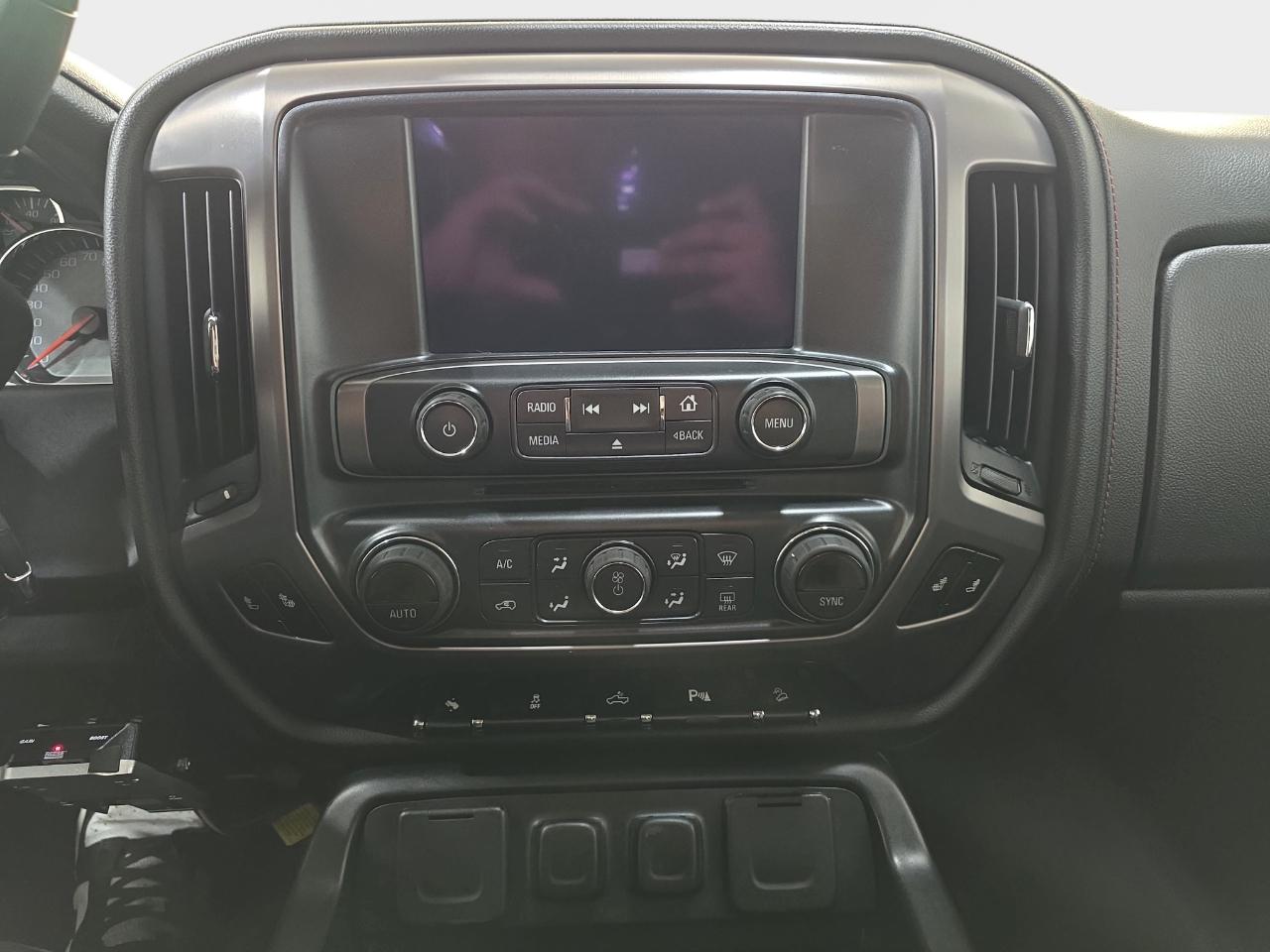 GMC Sierra 1500 SLT Crew Cab 4WD 2014