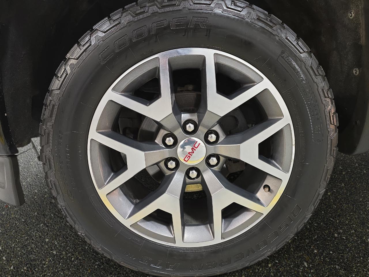 GMC Sierra 1500 SLT Crew Cab 4WD 2014