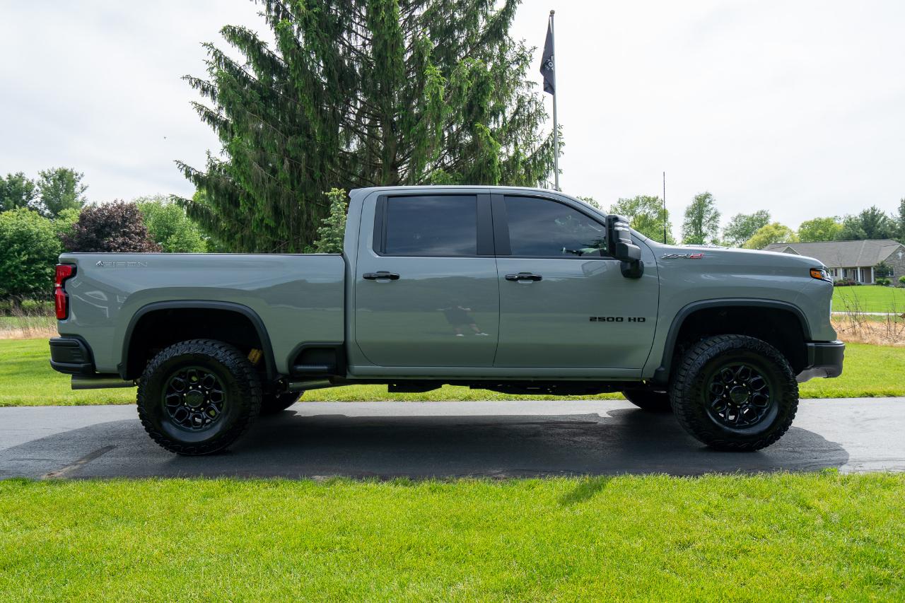 Chevrolet Silverado 2500  2024