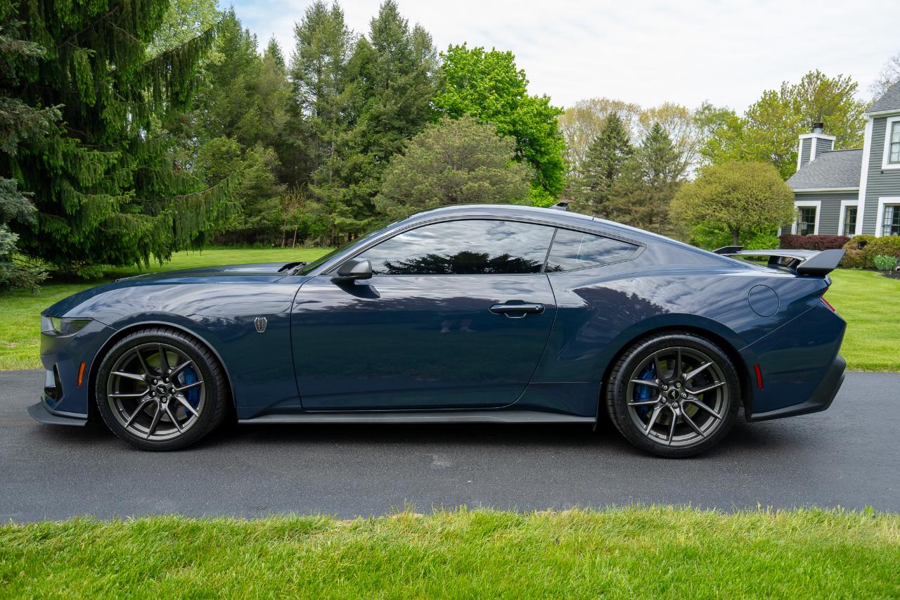Ford Mustang Dark Horse 2024