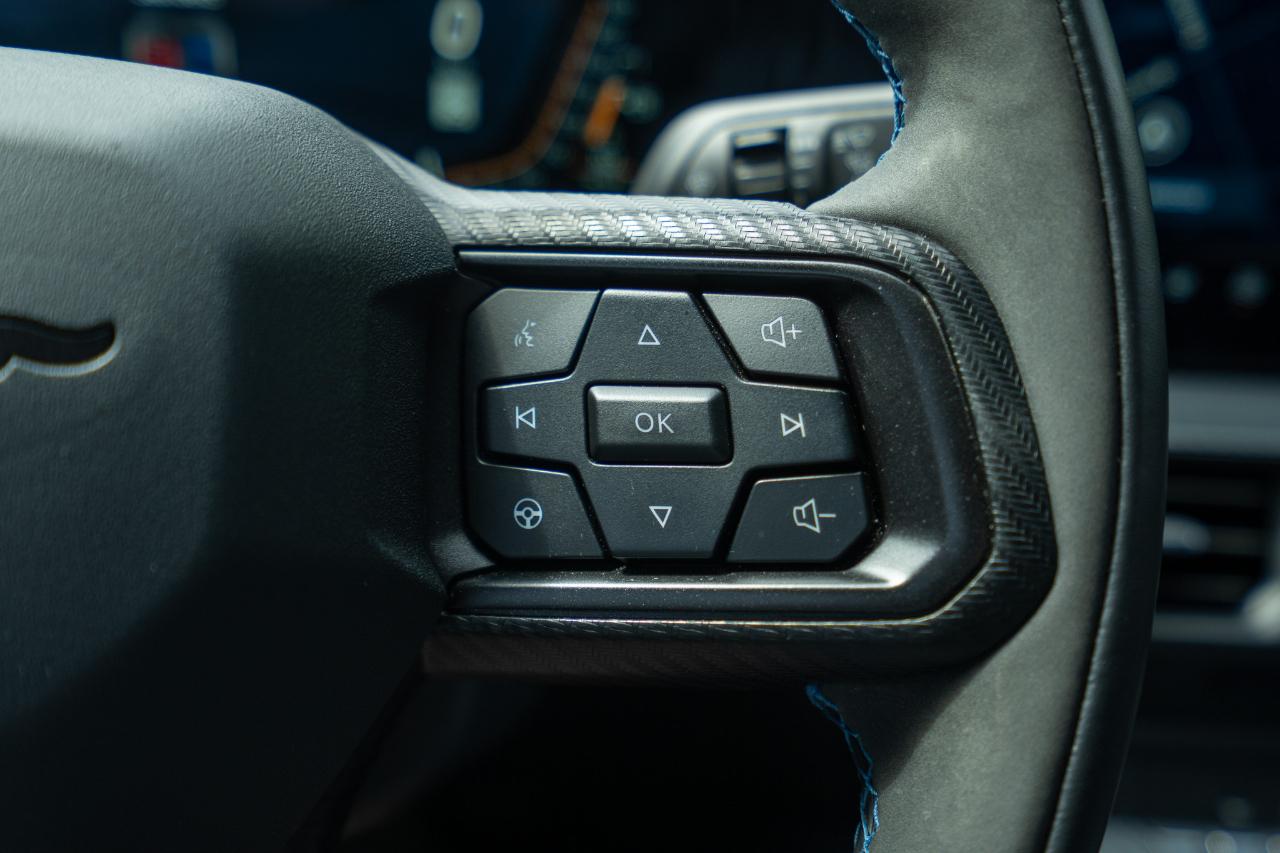 Ford Mustang Dark Horse 2024