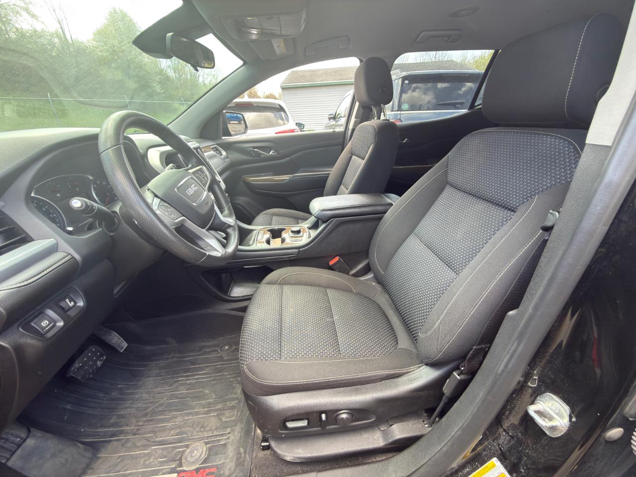 GMC Acadia SLE AWD 2021