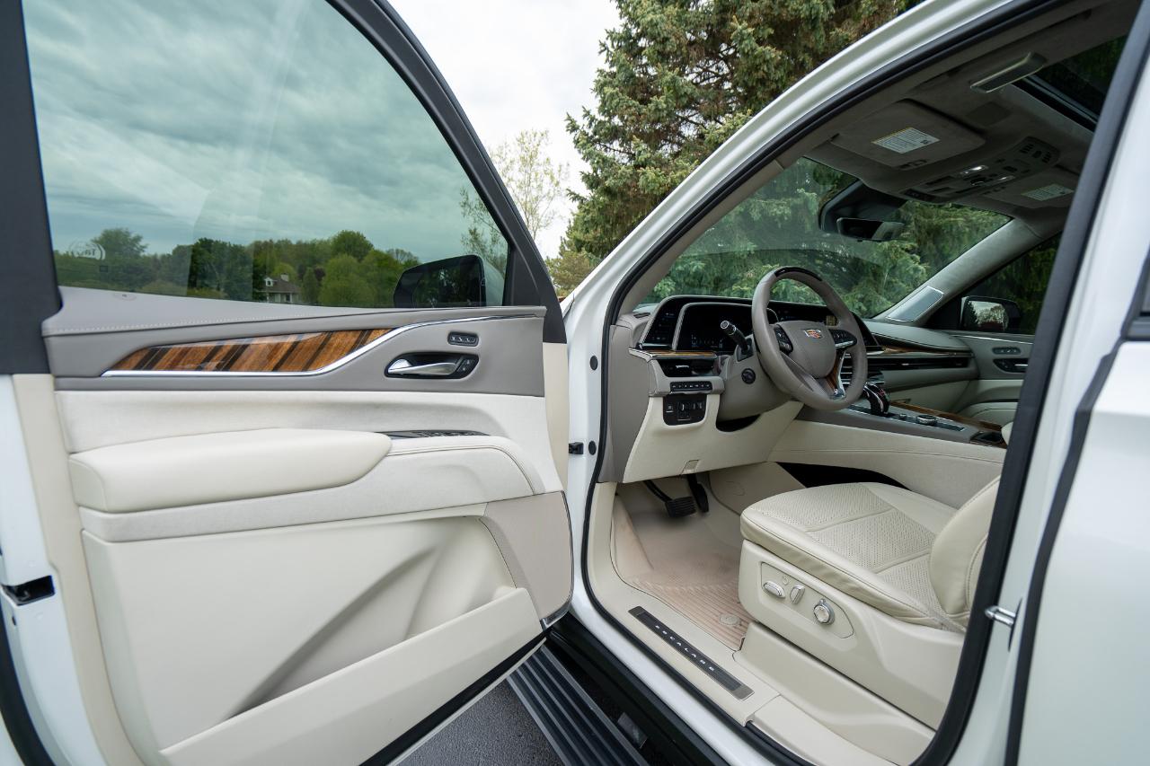 Cadillac Escalade Sport Platinum AWD 2024