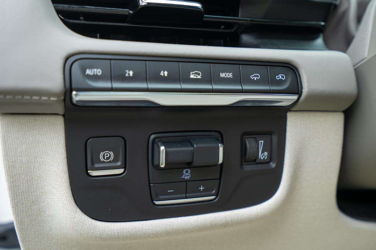 Cadillac Escalade Sport Platinum AWD 2024