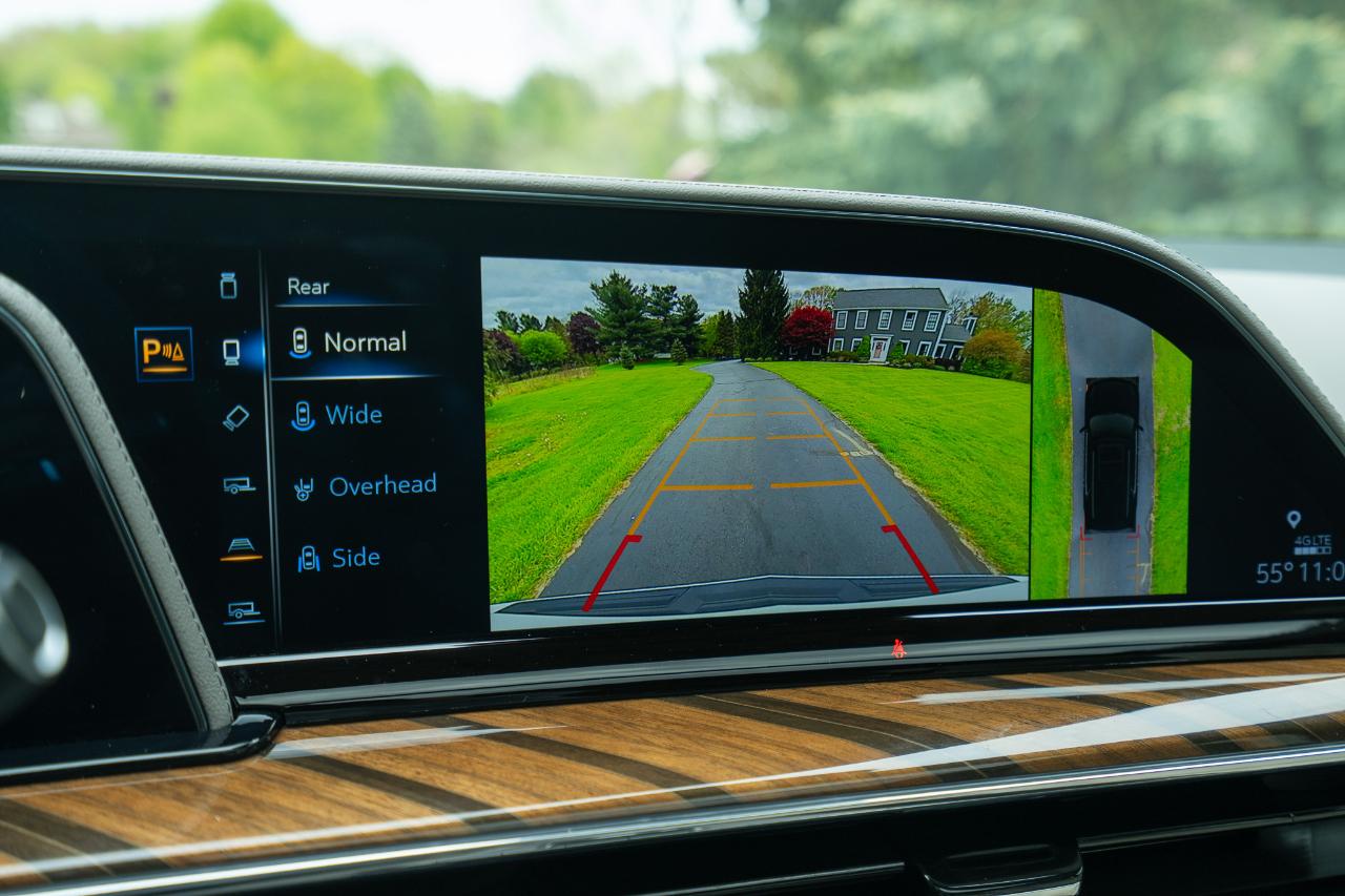 Cadillac Escalade Sport Platinum AWD 2024