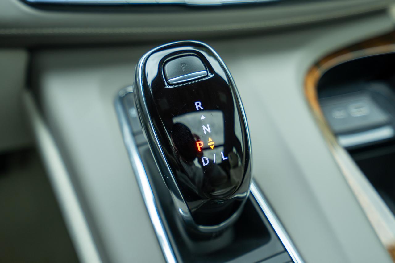Cadillac Escalade Sport Platinum AWD 2024