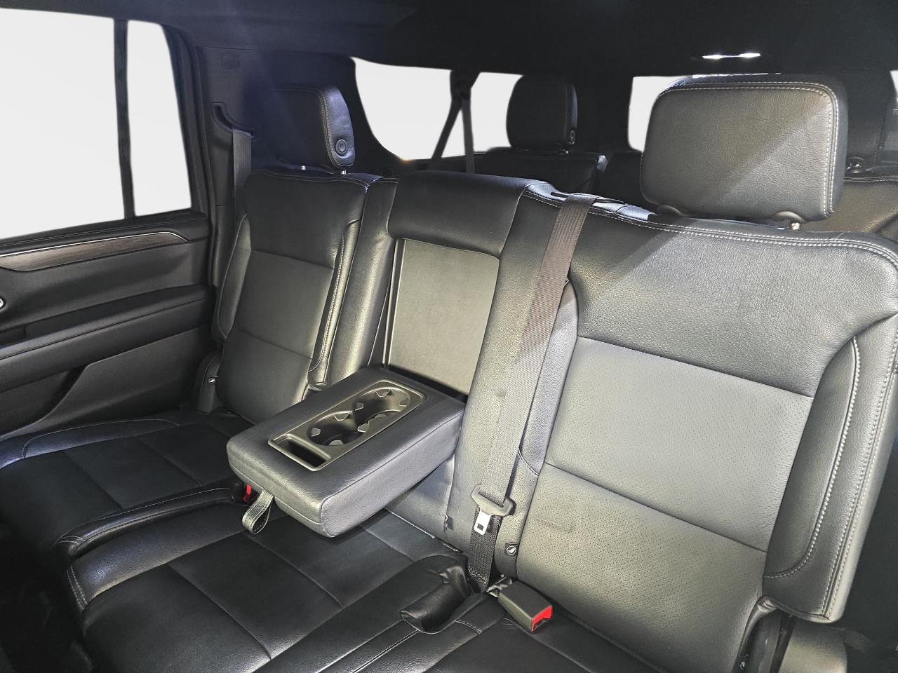 Chevrolet Suburban LS 4WD 2023