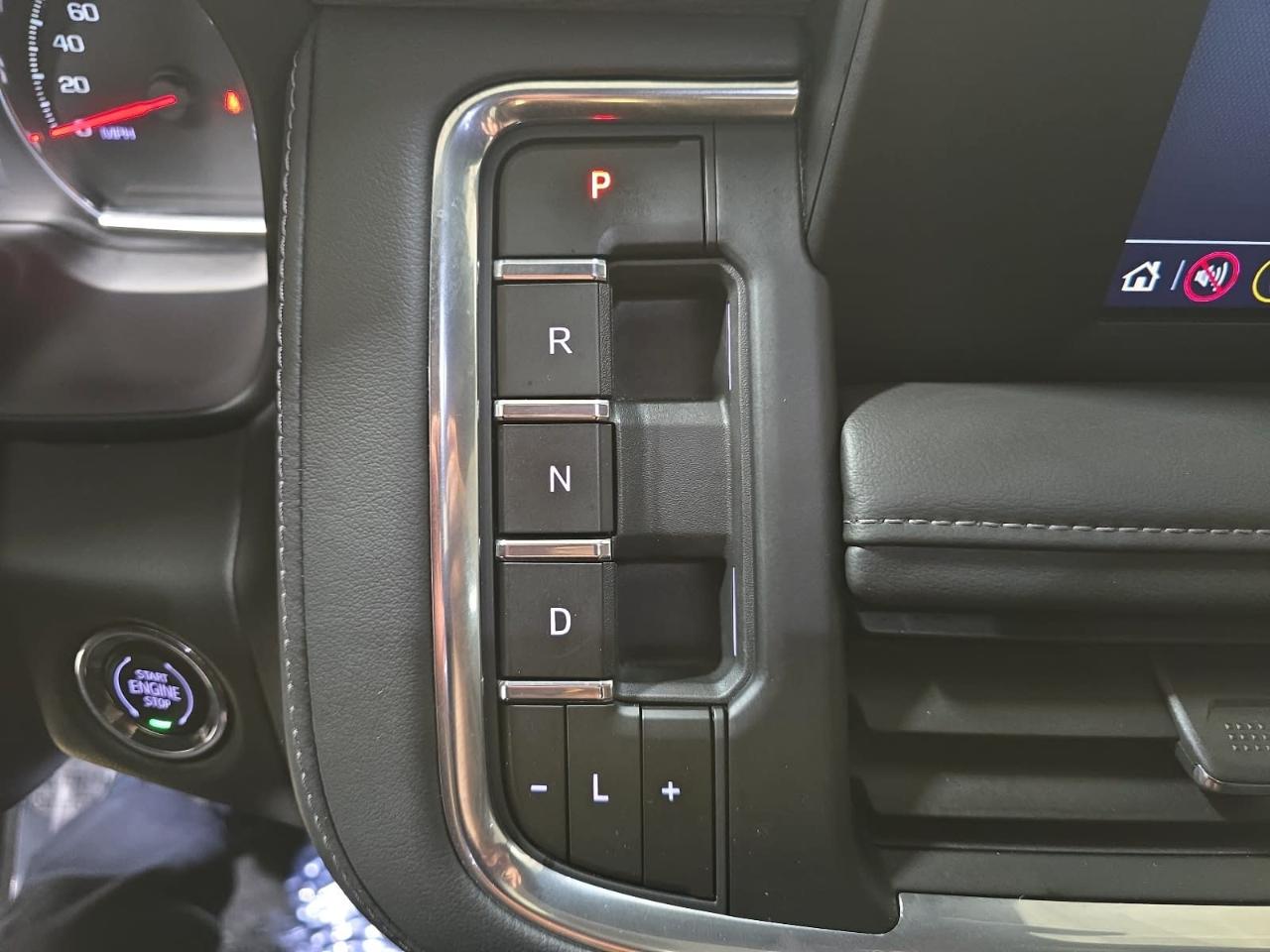 Chevrolet Suburban LS 4WD 2023
