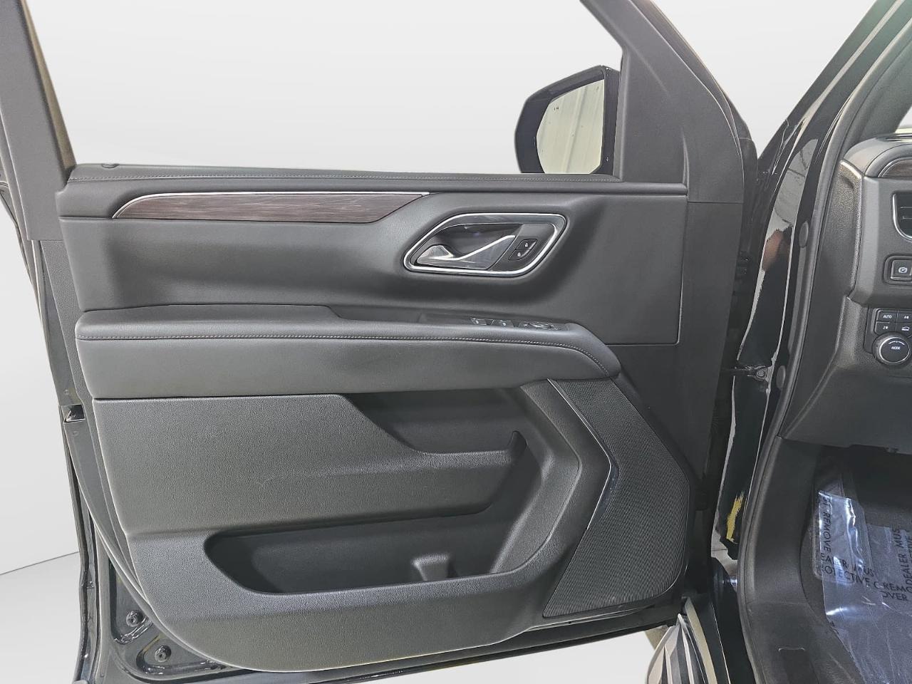 Chevrolet Suburban LS 4WD 2023