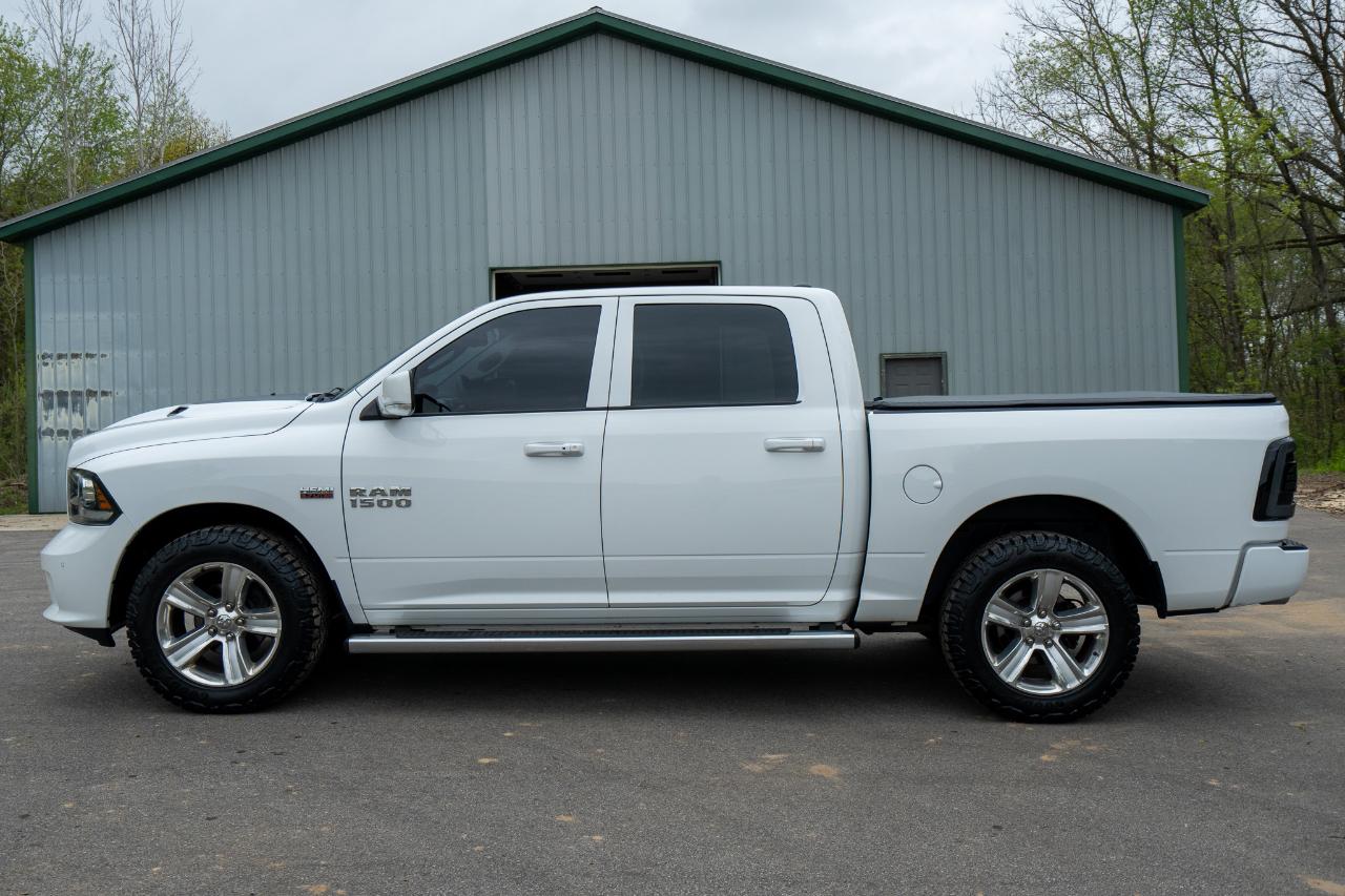 RAM 1500 Sport Crew Cab 4WD 2016