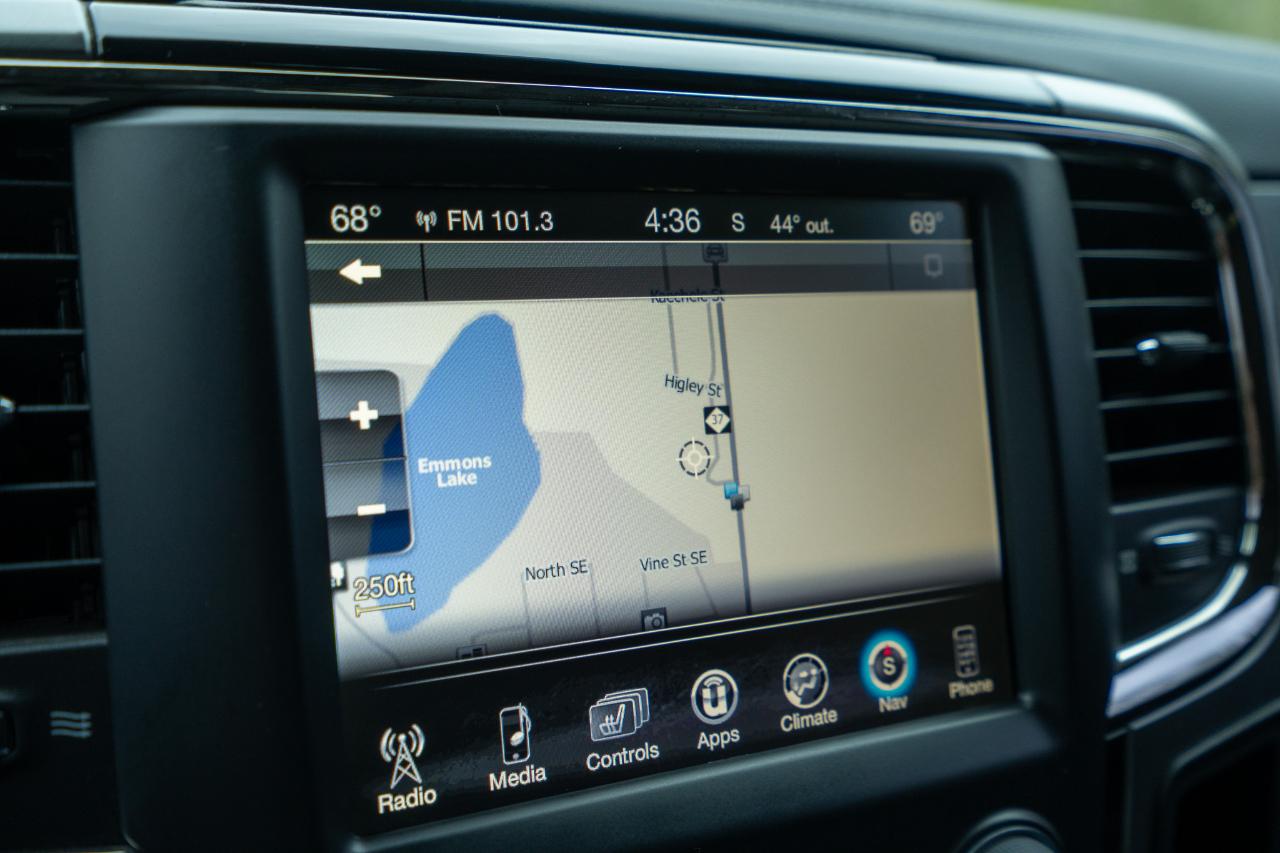RAM 1500 Sport Crew Cab 4WD 2016