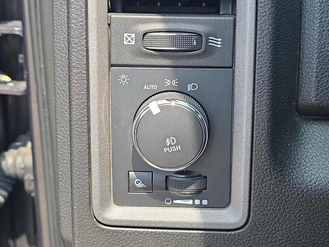 RAM 1500 Classic  2021