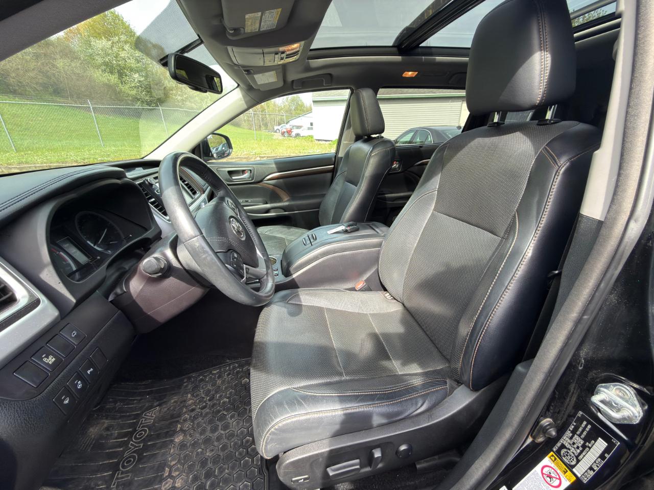 Toyota Highlander Limited AWD V6 2016