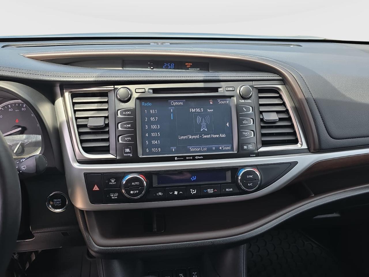 Toyota Highlander Limited AWD V6 2016