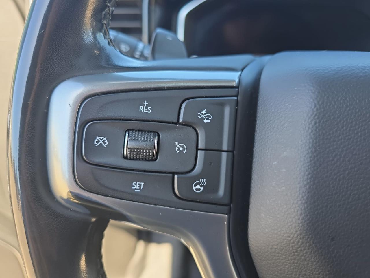 Chevrolet Silverado 1500 RST Crew Cab 4WD 2024