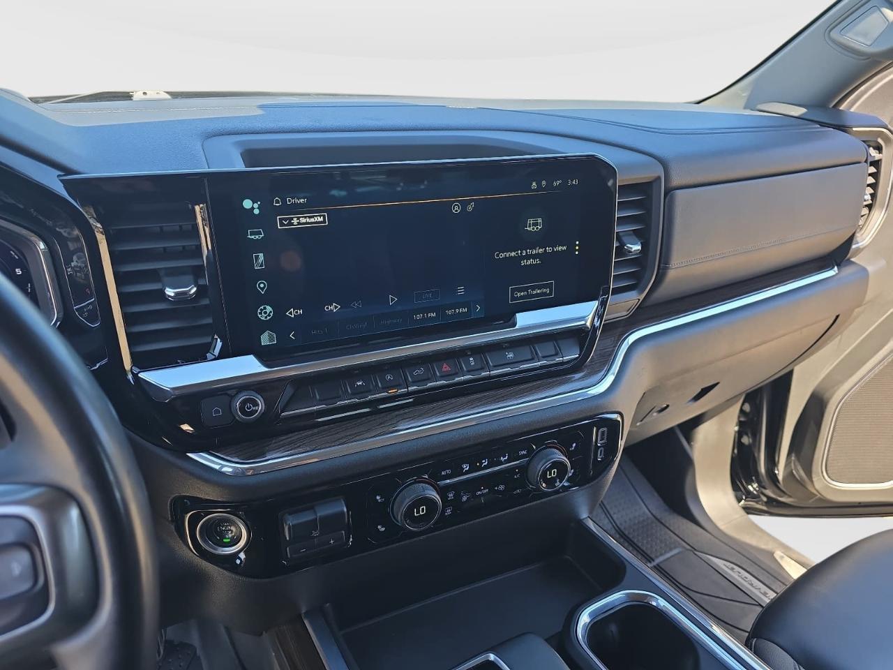 Chevrolet Silverado 1500 RST Crew Cab 4WD 2024