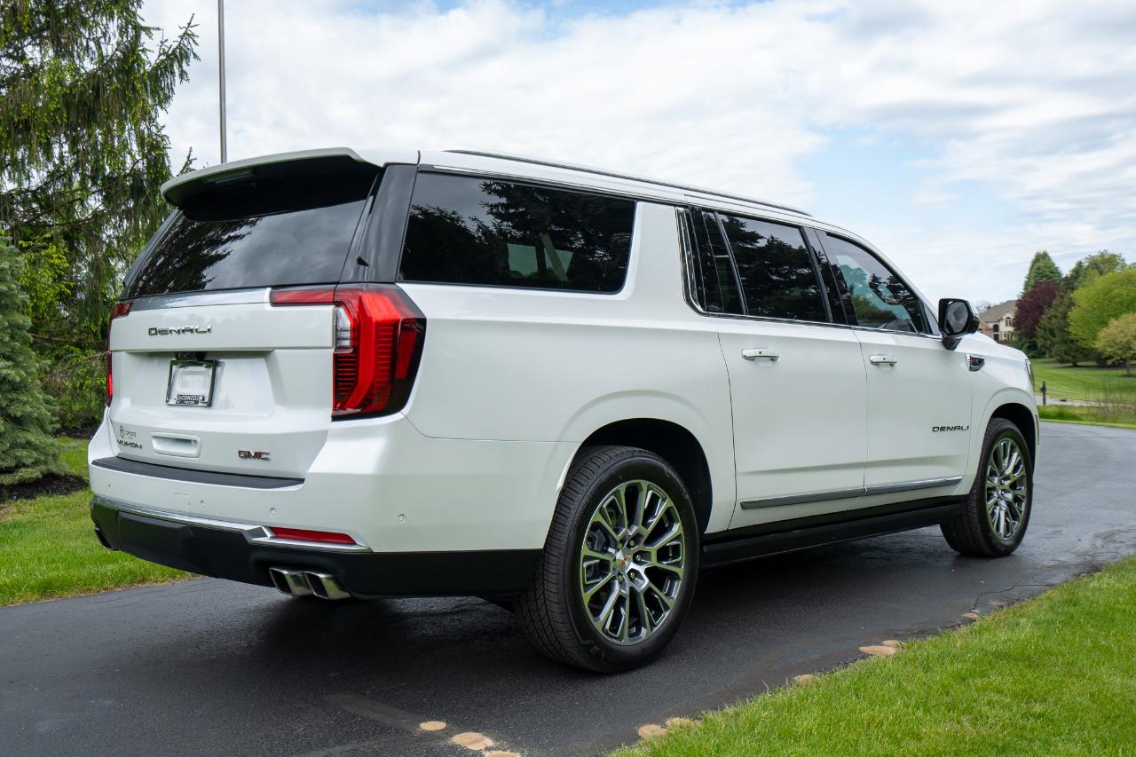 GMC Yukon XL Denali 4WD 2025