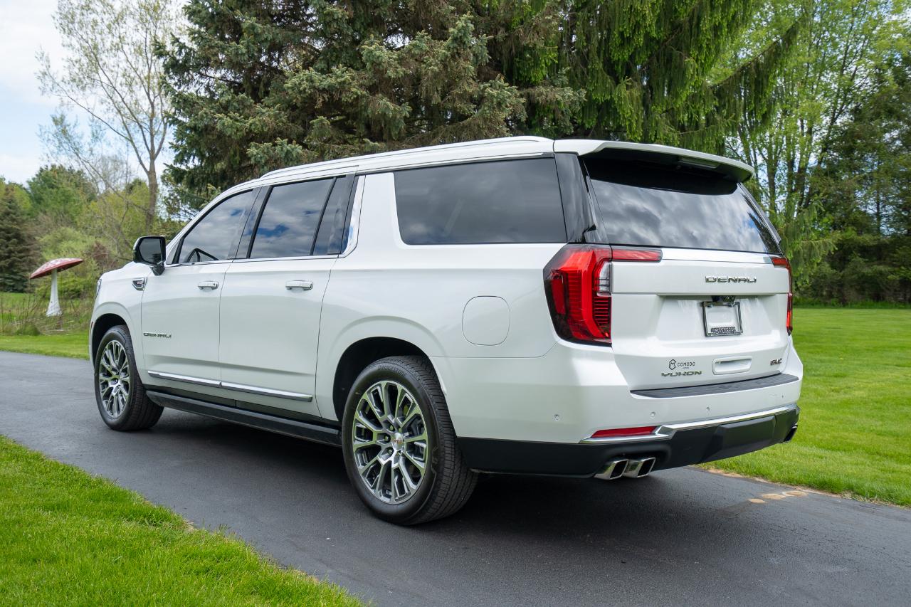 GMC Yukon XL Denali 4WD 2025