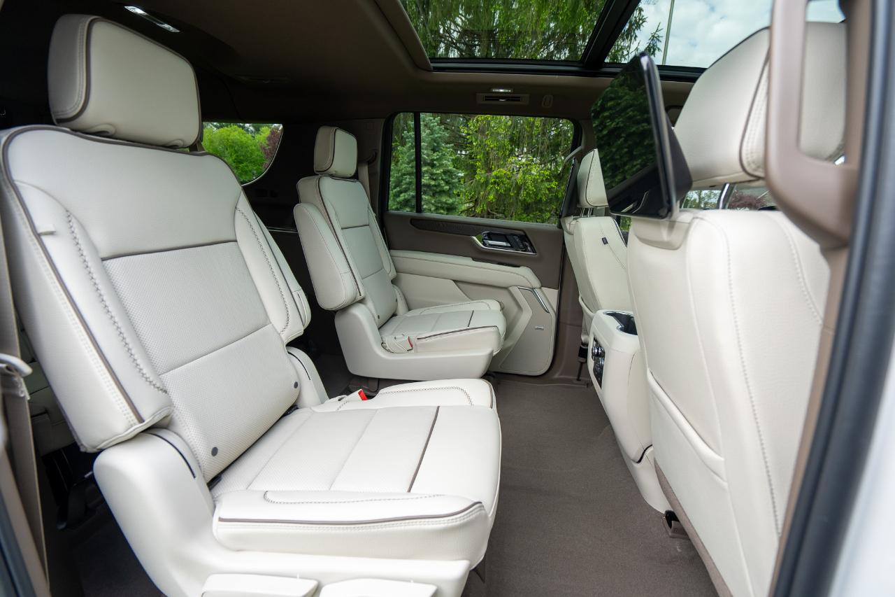 GMC Yukon XL Denali 4WD 2025