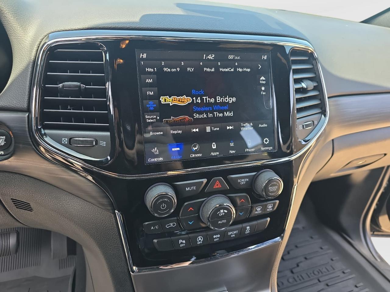 Jeep Grand Cherokee  2020