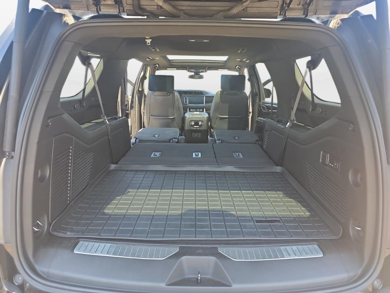 GMC Yukon XL Denali 4WD 2021