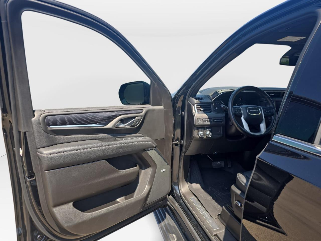 GMC Yukon XL Denali 4WD 2021