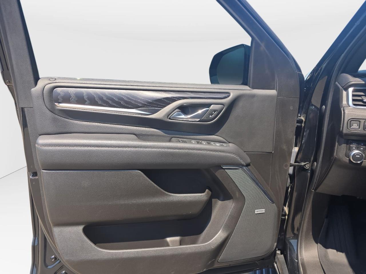 GMC Yukon XL Denali 4WD 2021