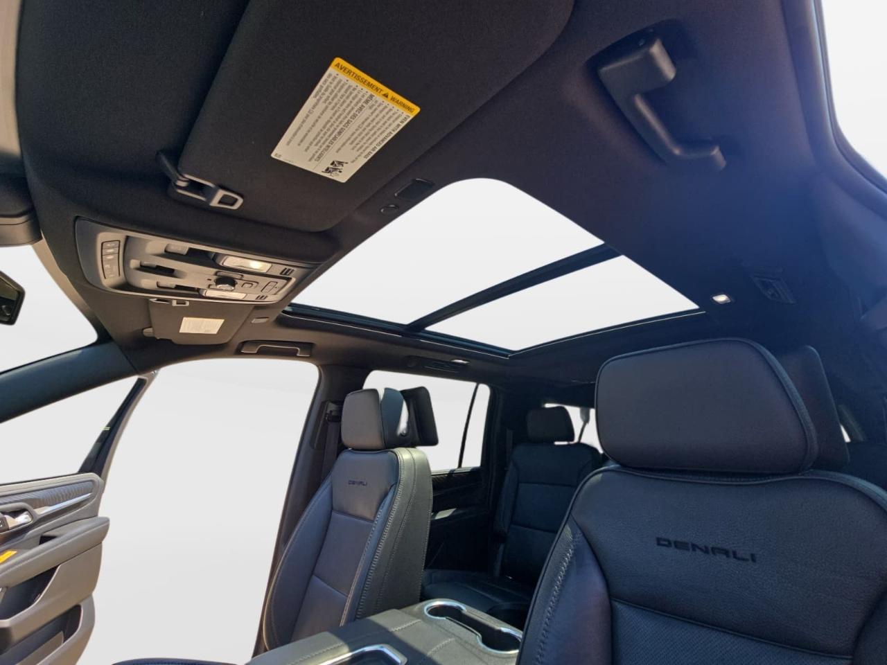 GMC Yukon XL Denali 4WD 2021