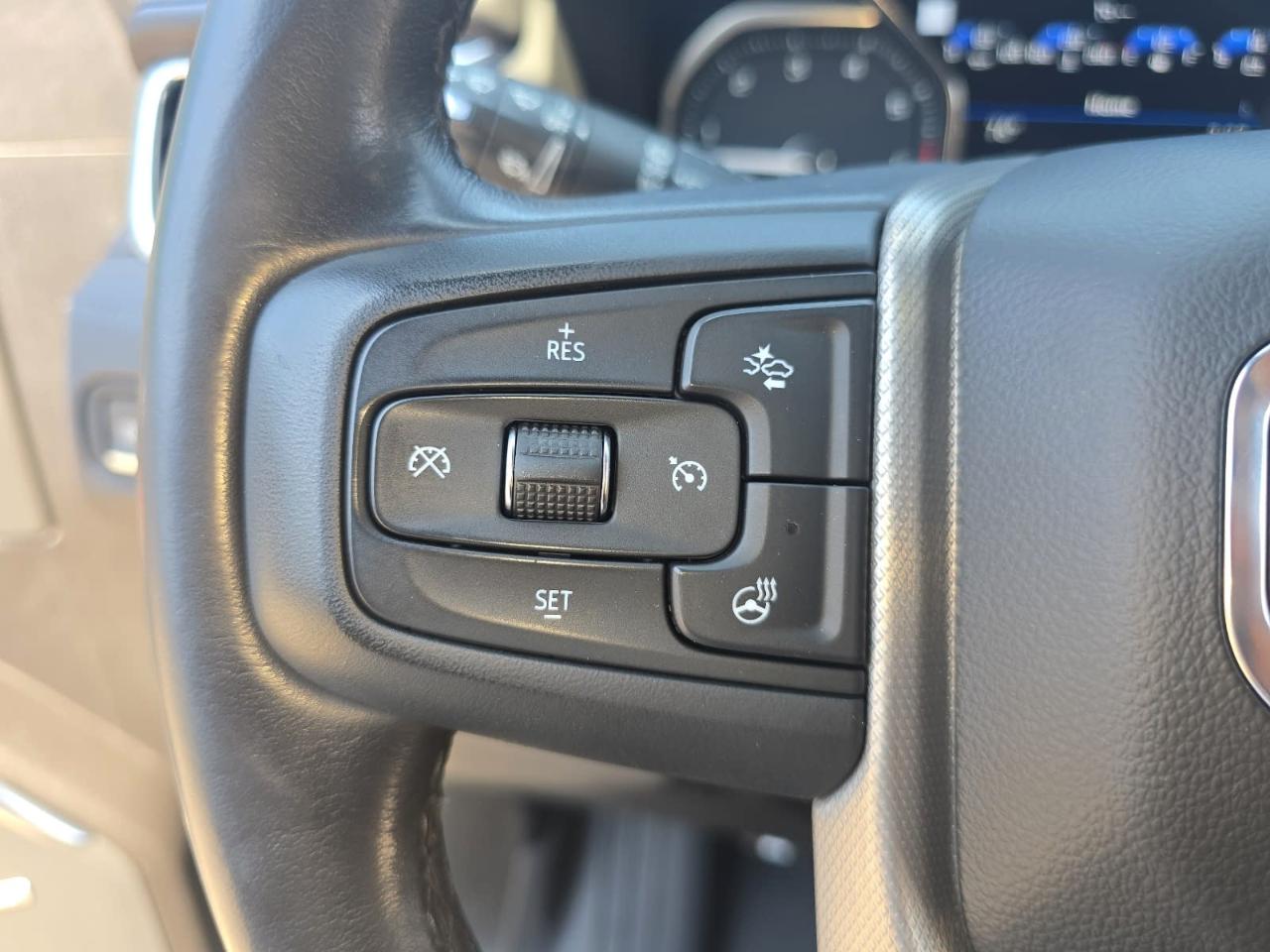 GMC Yukon XL Denali 4WD 2021