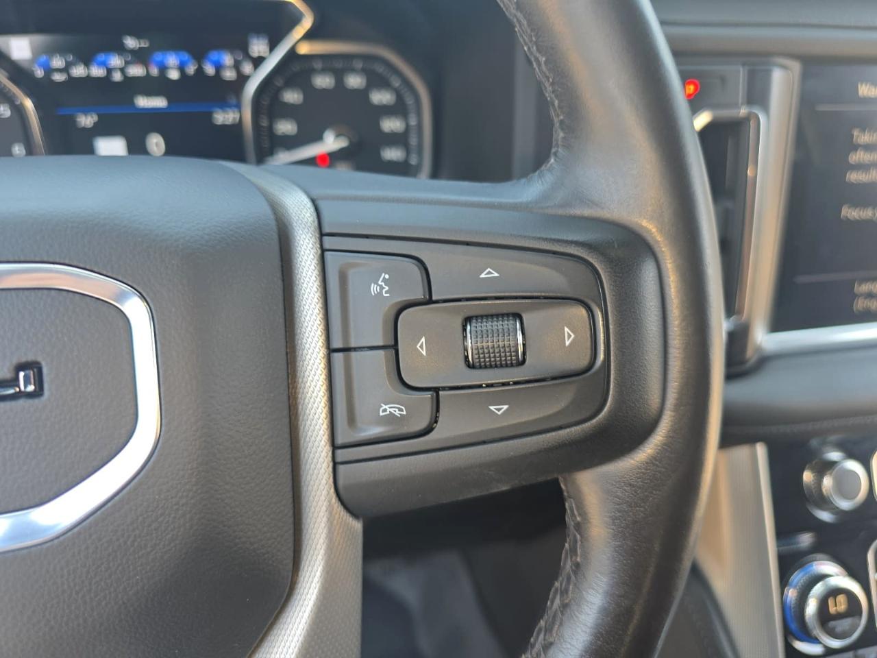 GMC Yukon XL Denali 4WD 2021