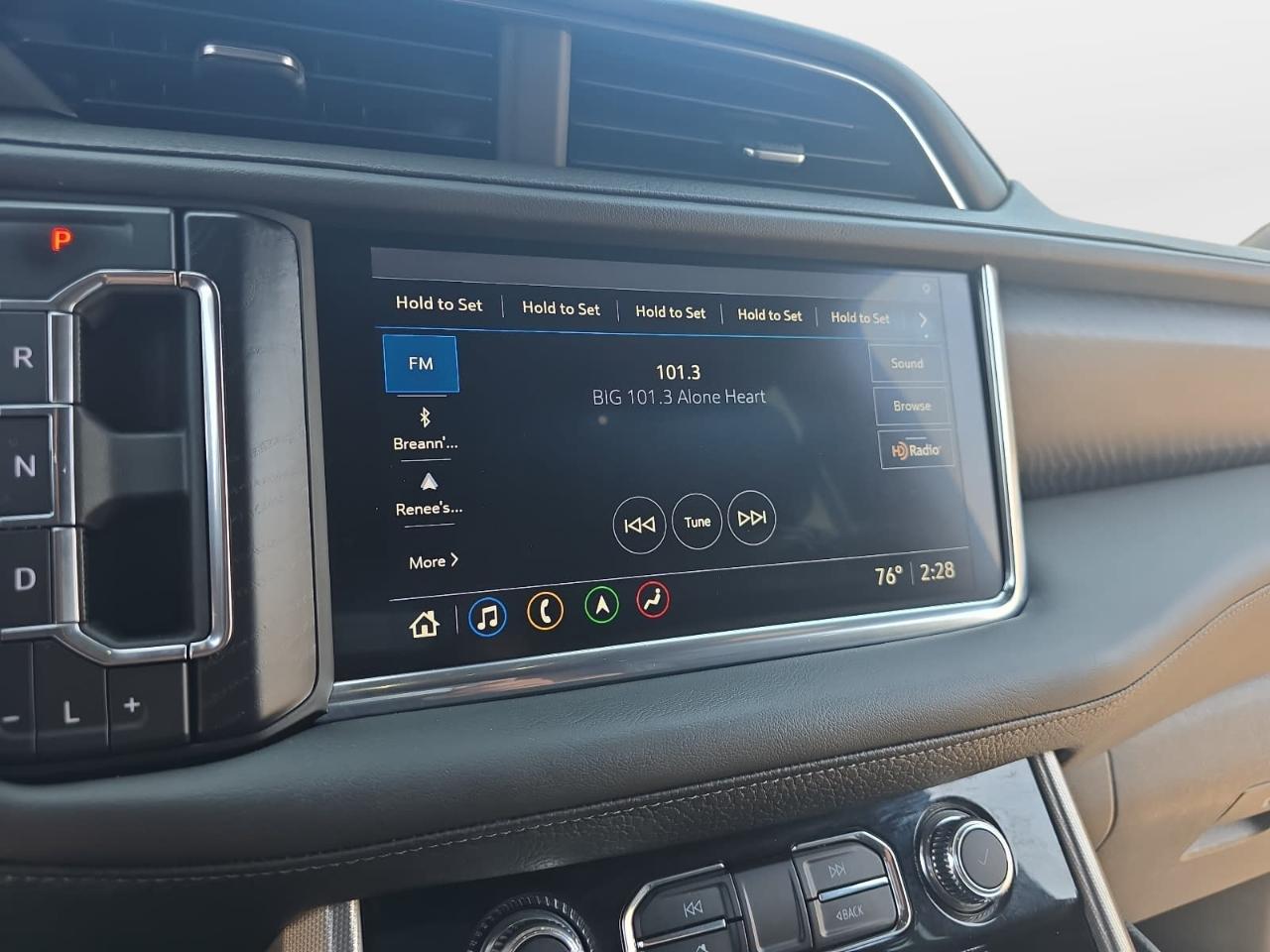 GMC Yukon XL Denali 4WD 2021