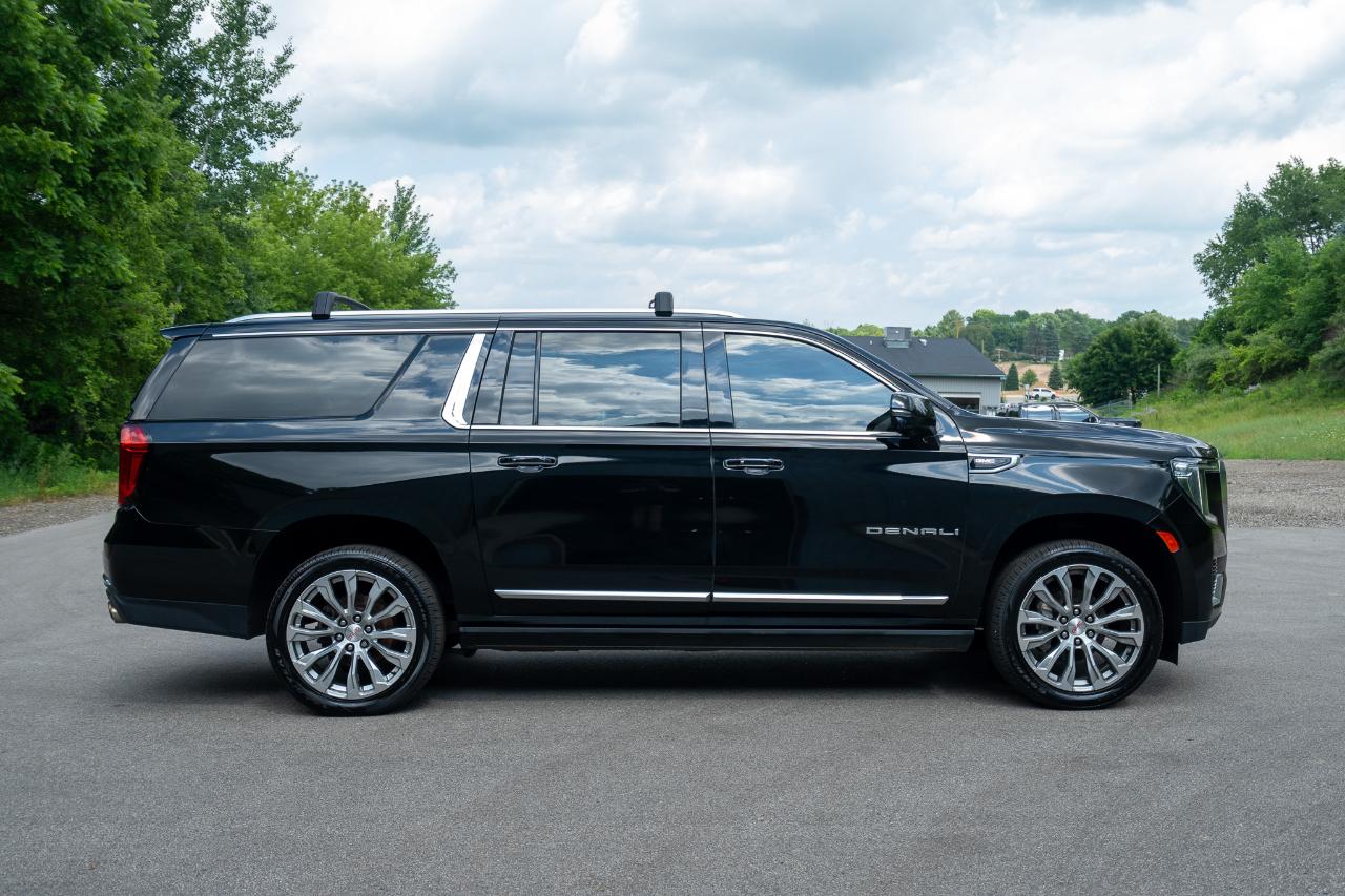 GMC Yukon XL Denali 4WD 2021