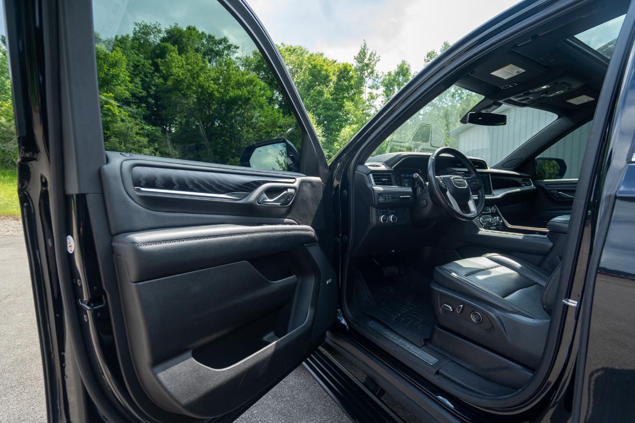 GMC Yukon XL Denali 4WD 2021