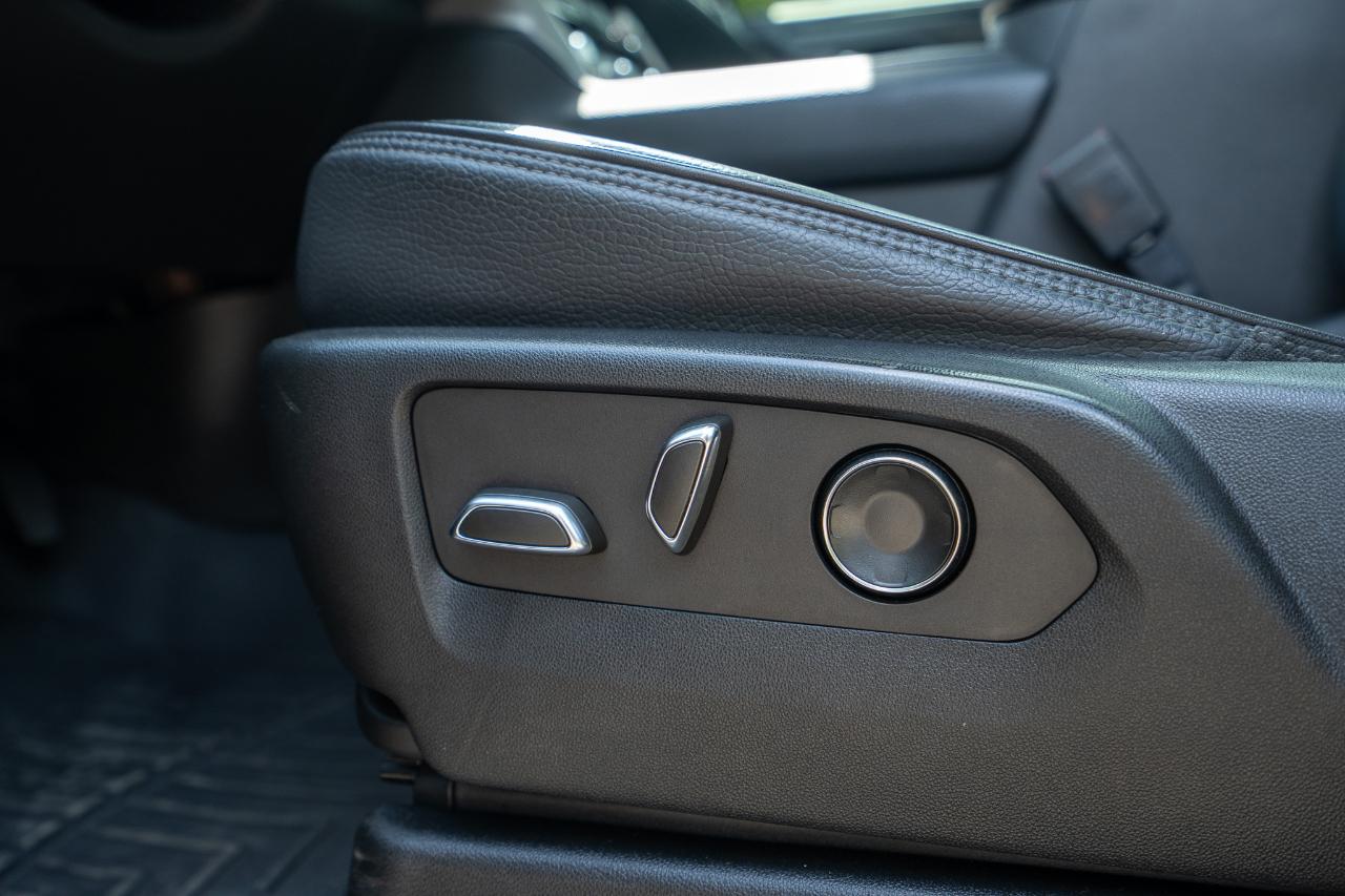 GMC Yukon XL Denali 4WD 2021