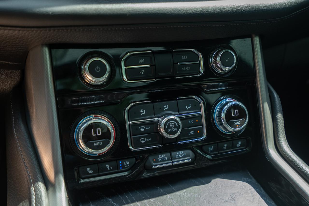 GMC Yukon XL Denali 4WD 2021