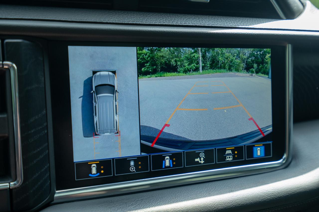 GMC Yukon XL Denali 4WD 2021
