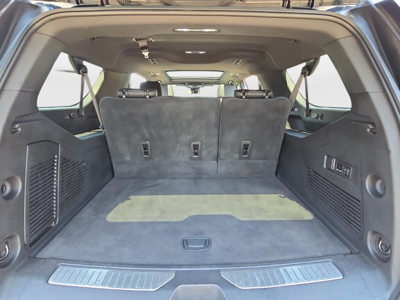 Chevrolet Suburban RST 4WD 2023