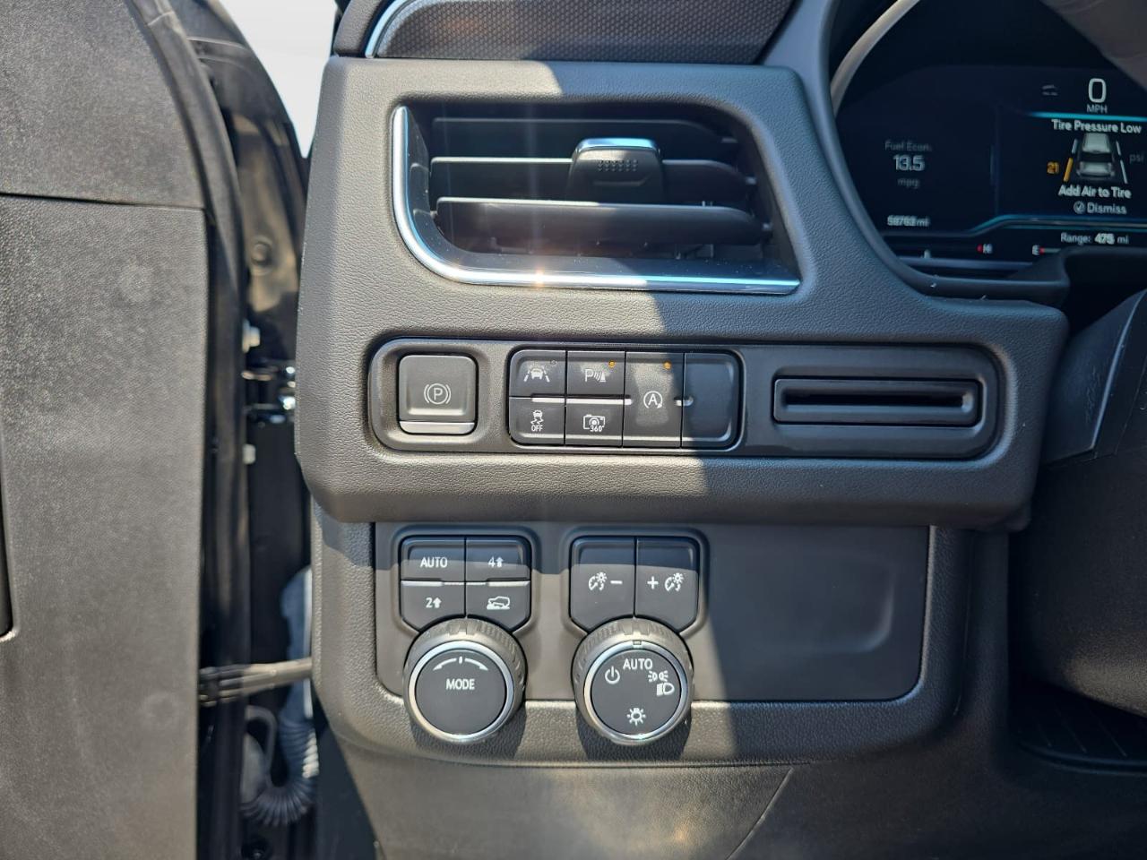 Chevrolet Suburban RST 4WD 2023