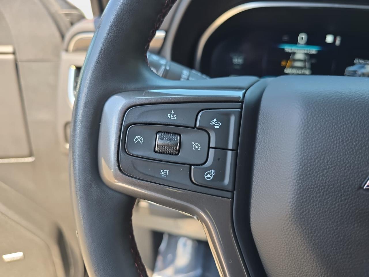 Chevrolet Suburban RST 4WD 2023